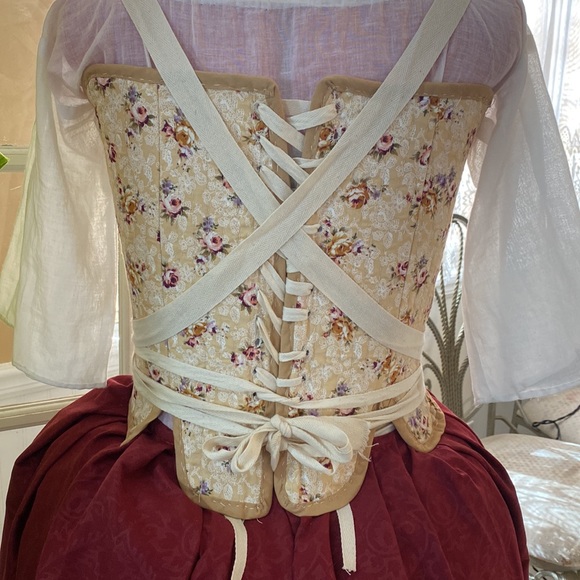 Corset 1700’s- - Picture 2 of 3